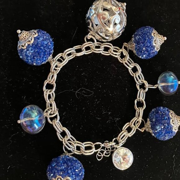 Roberta Wimber Jewelry - Handcrafted SIlver-Tone Double-Link Chain Bracelet Silver and Navy Crystal Beads